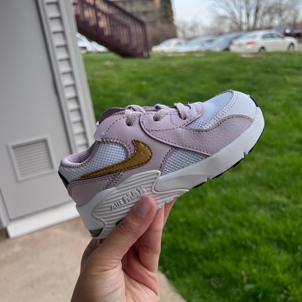 Nike Air Max 90s- Toddler Size 9c - Lavender and White